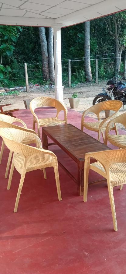 Impress Holiday Home Anuradhapura Exterior foto